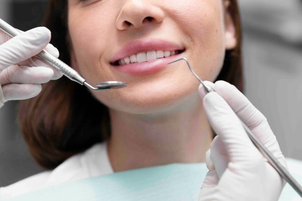 Pulizia denti dal dentista: guida completa per una bocca sana 1 Pulizia denti dal dentista